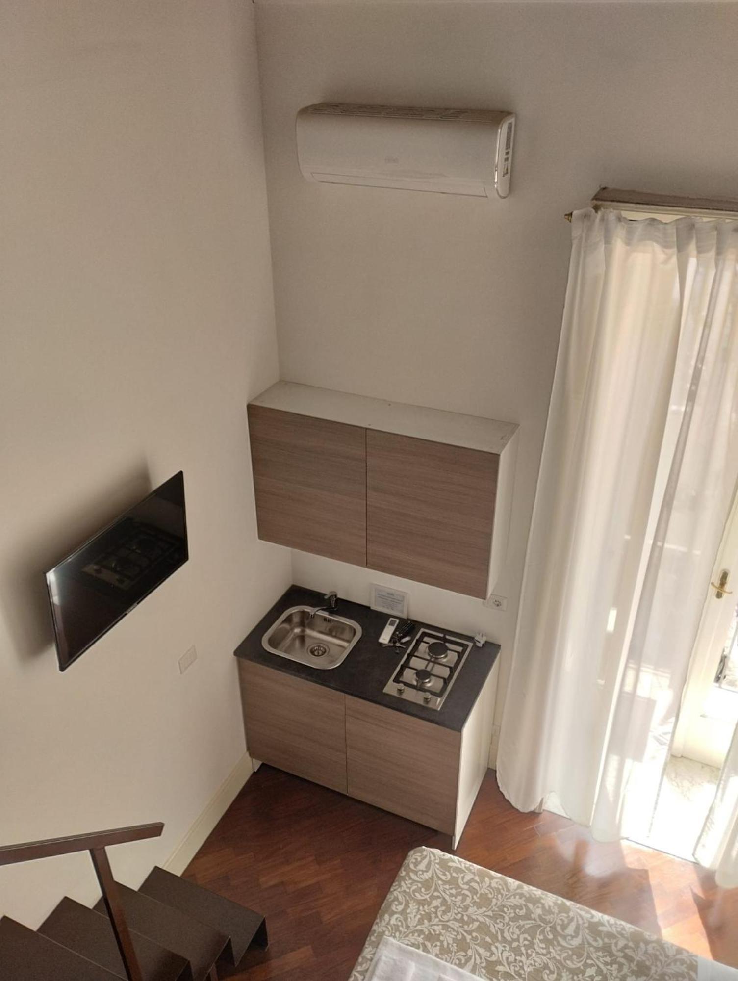 Residence E Appartamenti Cavallerizza Neapel Exterior foto