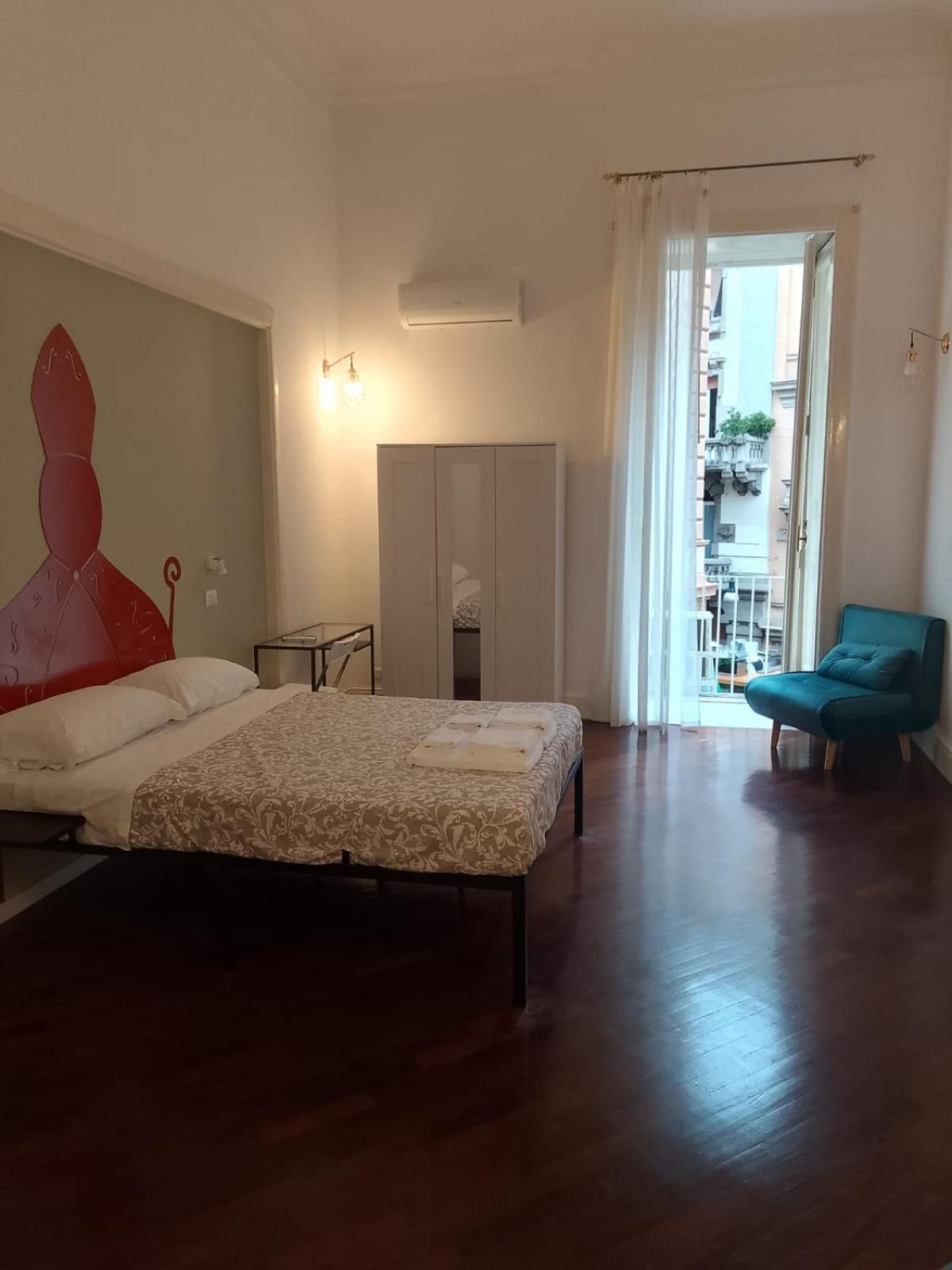 Residence E Appartamenti Cavallerizza Neapel Exterior foto